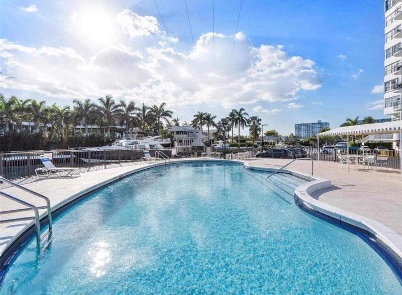 11930 N Bayshore Dr #301