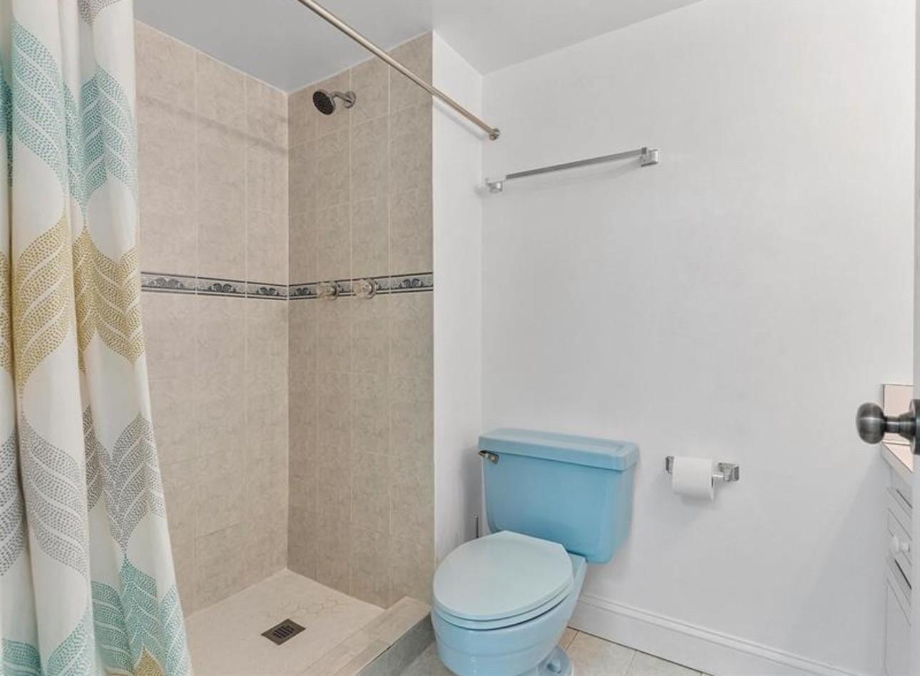 11930 N Bayshore Dr #301 North Miami, FL 33181