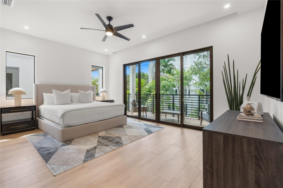 808 SE 12th St #808 Fort Lauderdale, FL 33316