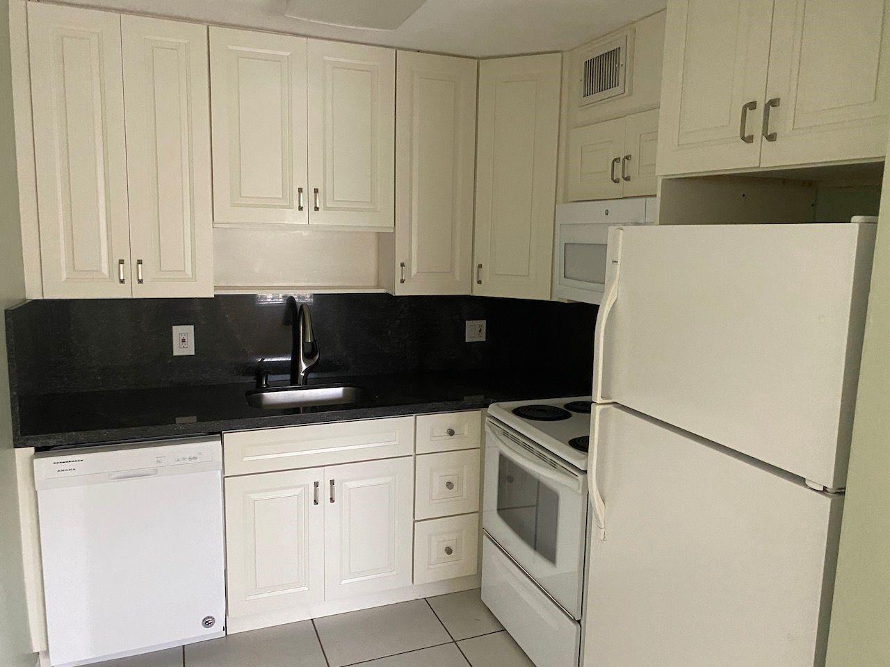 4169 SW 67th Ave #205 Davie, FL 33314