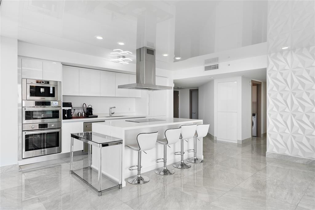 300 Sunny Isles #4-1908 Sunny Isles Beach, FL 33160