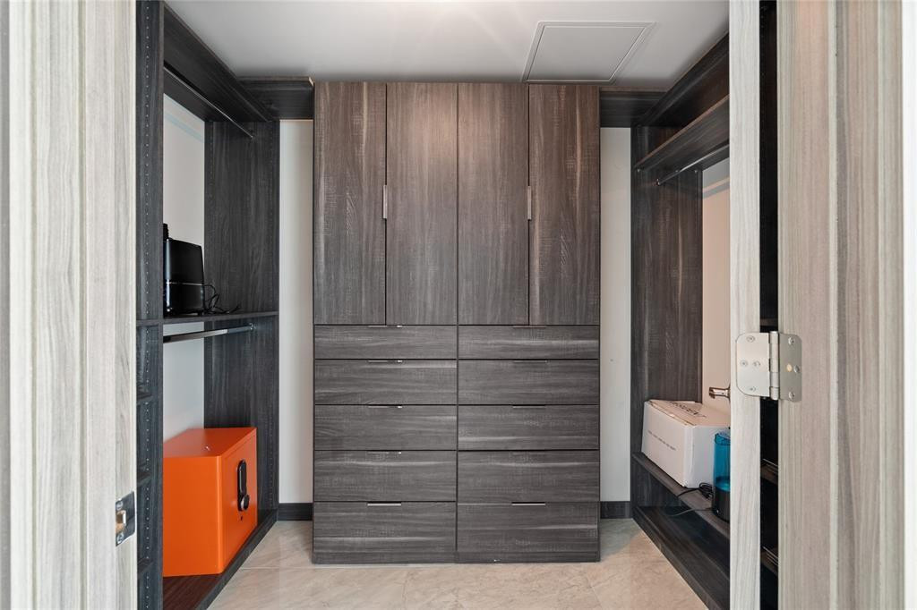 300 Sunny Isles #4-1908 Sunny Isles Beach, FL 33160