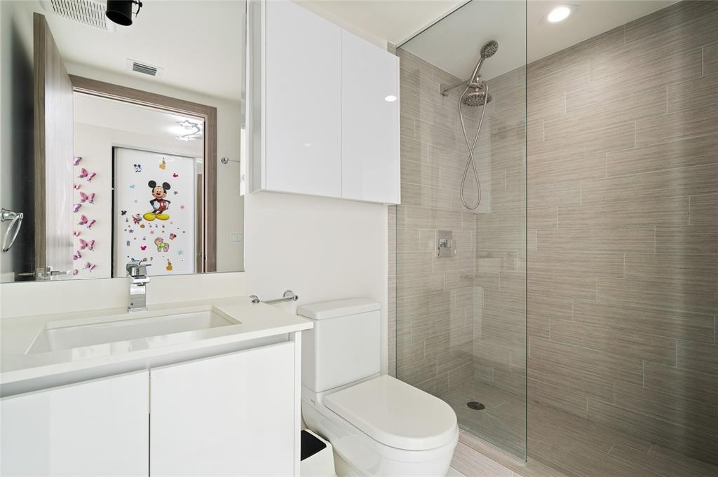 300 Sunny Isles #4-1908 Sunny Isles Beach, FL 33160