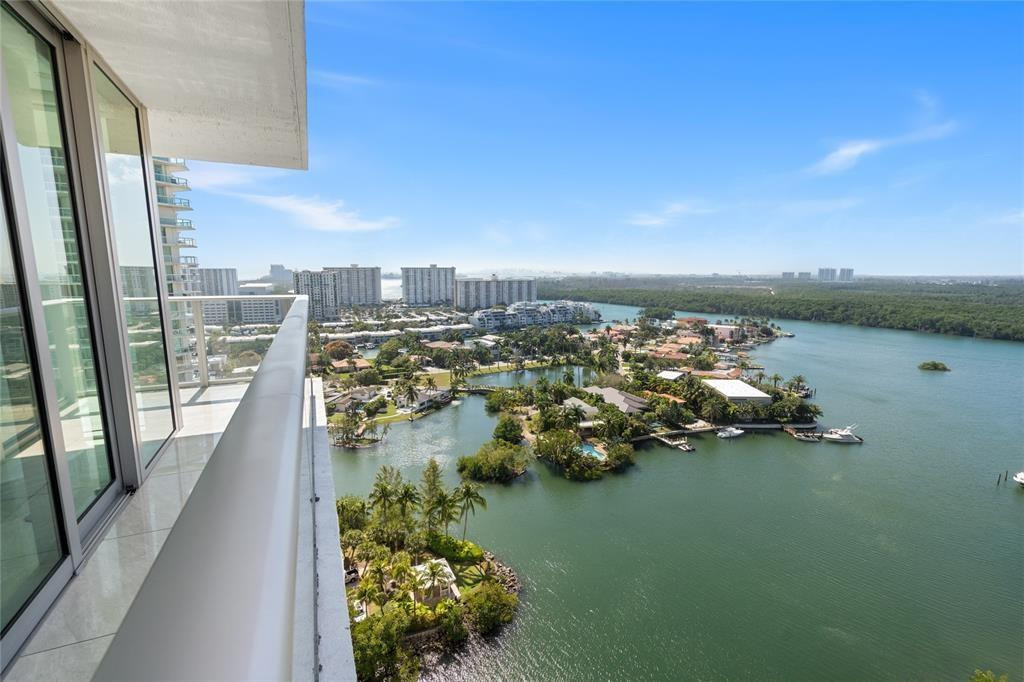 300 Sunny Isles #4-1908 Sunny Isles Beach, FL 33160