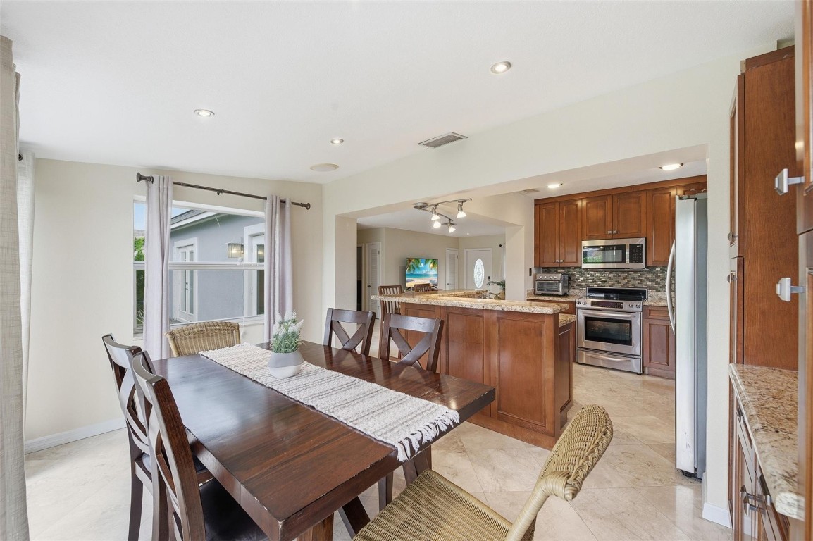 1009 Mango Fort Lauderdale, FL 33315