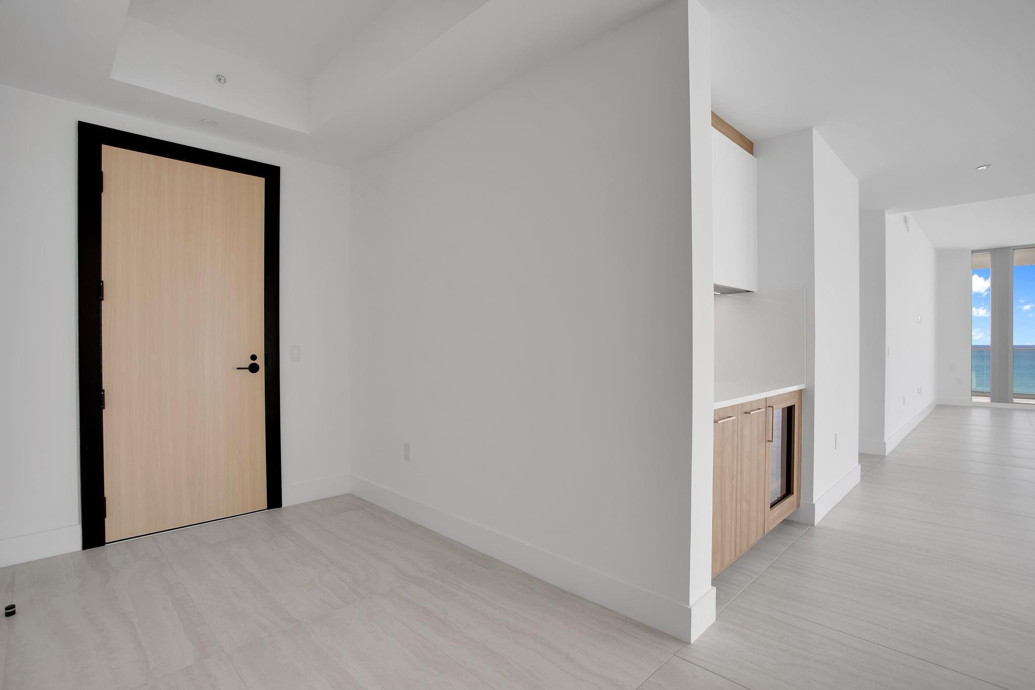 151 N Seabreeze #501-E Fort Lauderdale, FL 33304