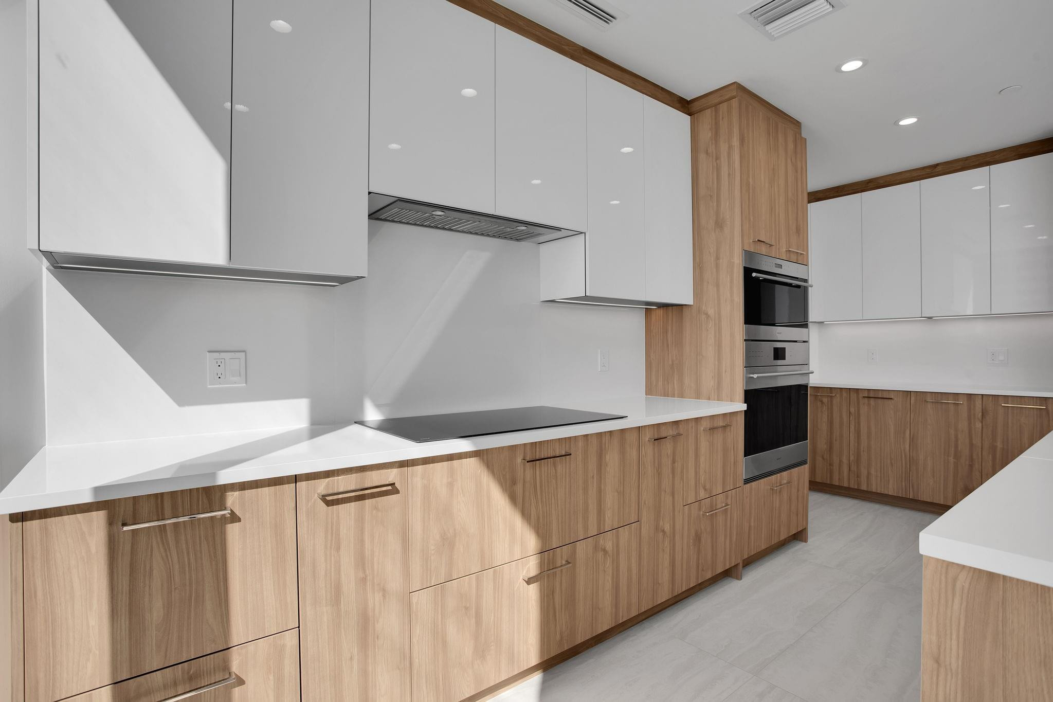 151 N Seabreeze #501-E Fort Lauderdale, FL 33304