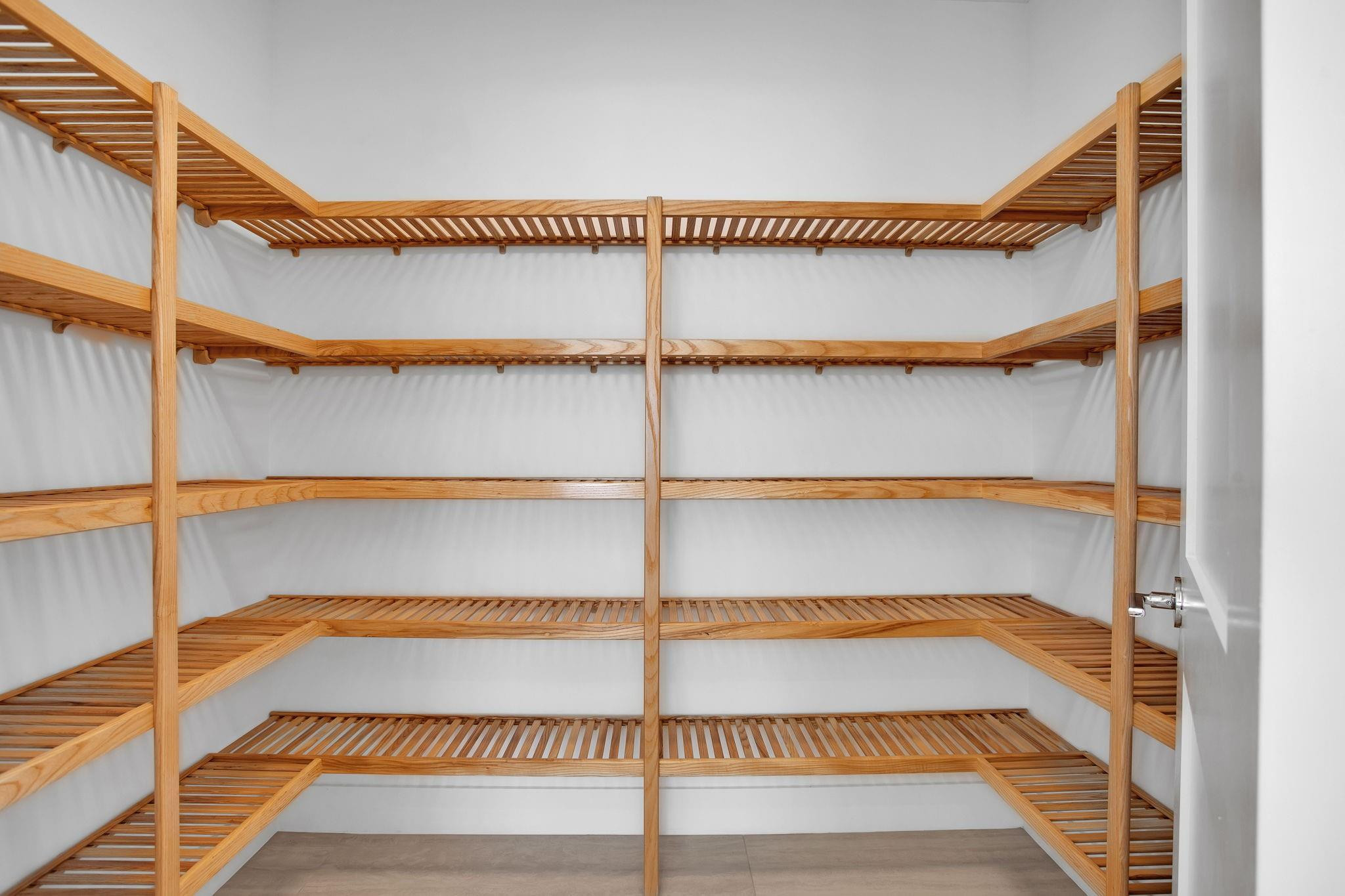 151 N Seabreeze #501-E Fort Lauderdale, FL 33304