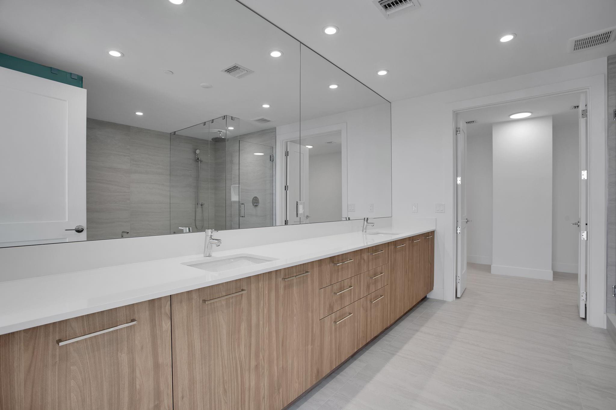 151 N Seabreeze #501-E Fort Lauderdale, FL 33304