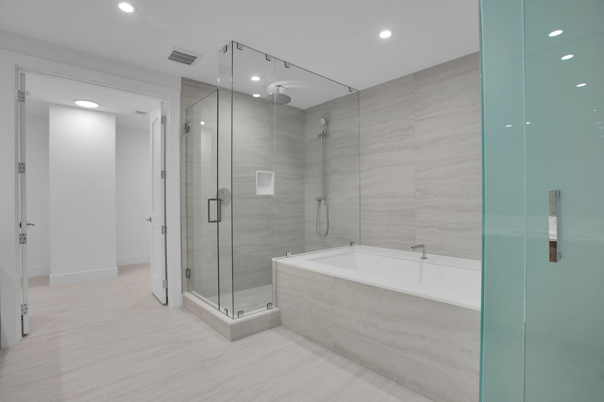 151 N Seabreeze #501-E Fort Lauderdale, FL 33304