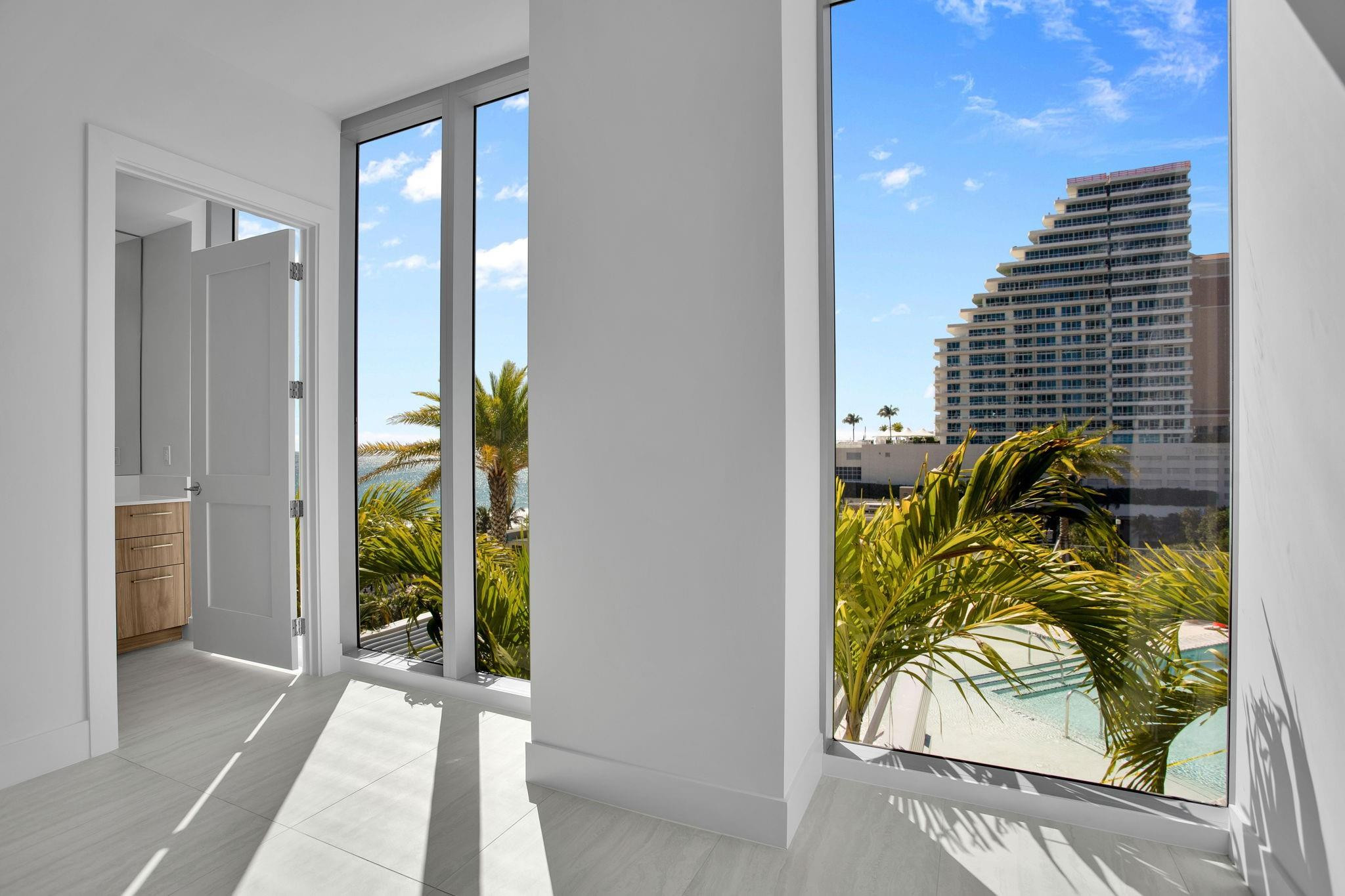 151 N Seabreeze #501-E Fort Lauderdale, FL 33304