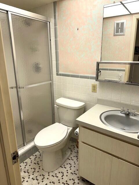 331 Tequesta Dr #212 Tequesta, FL 33469