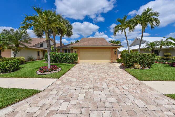 150 Beach Summit Ct Jupiter, FL 33477