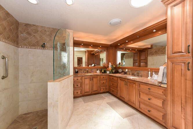 150 Beach Summit Ct Jupiter, FL 33477