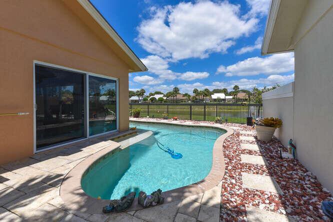 150 Beach Summit Ct Jupiter, FL 33477