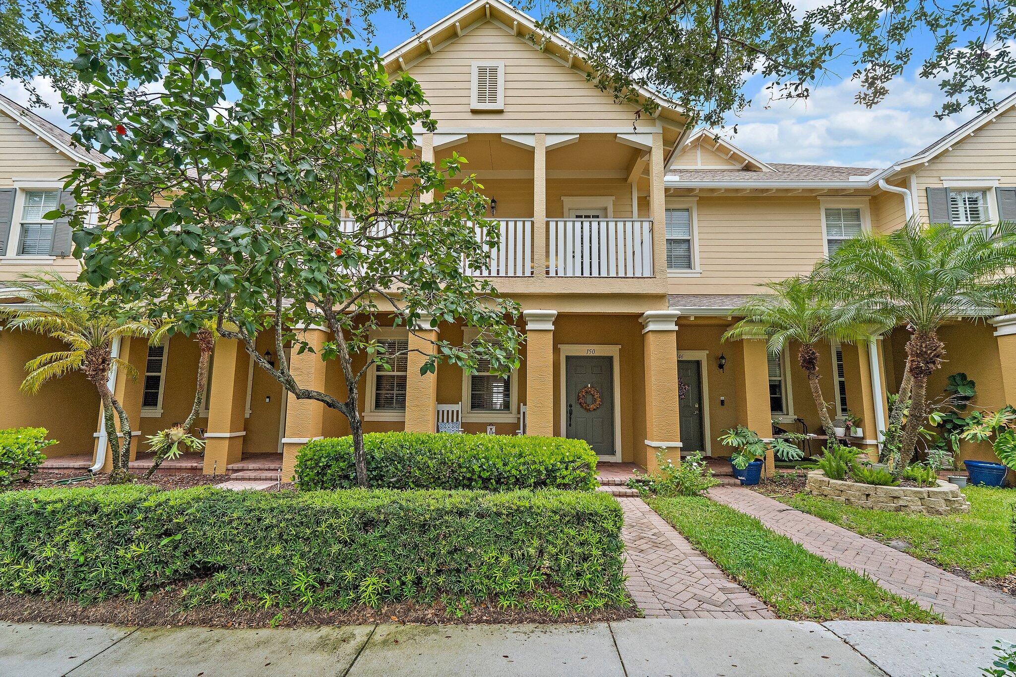 150 W Thatch Palm Cir