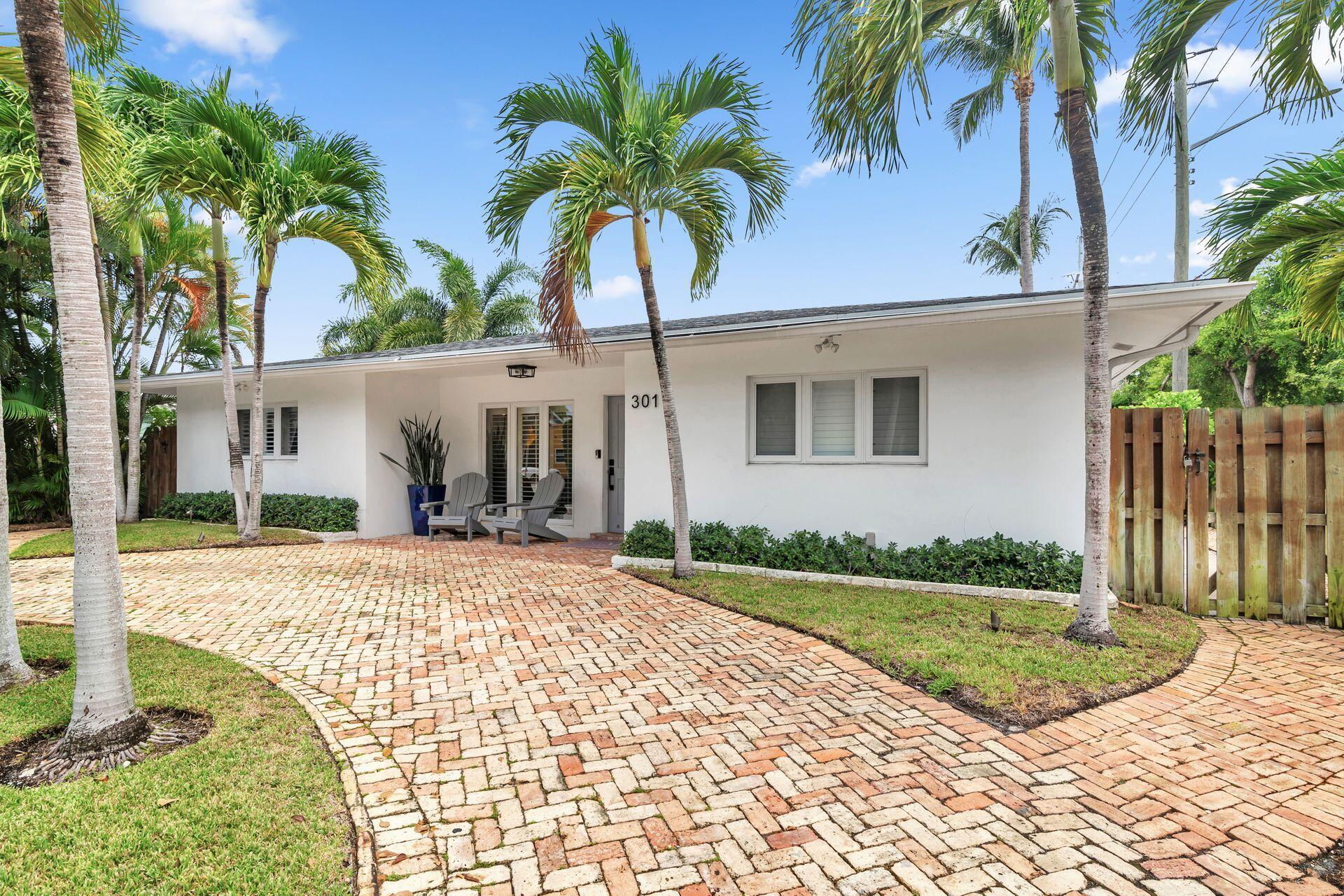301 Edgewood Dr