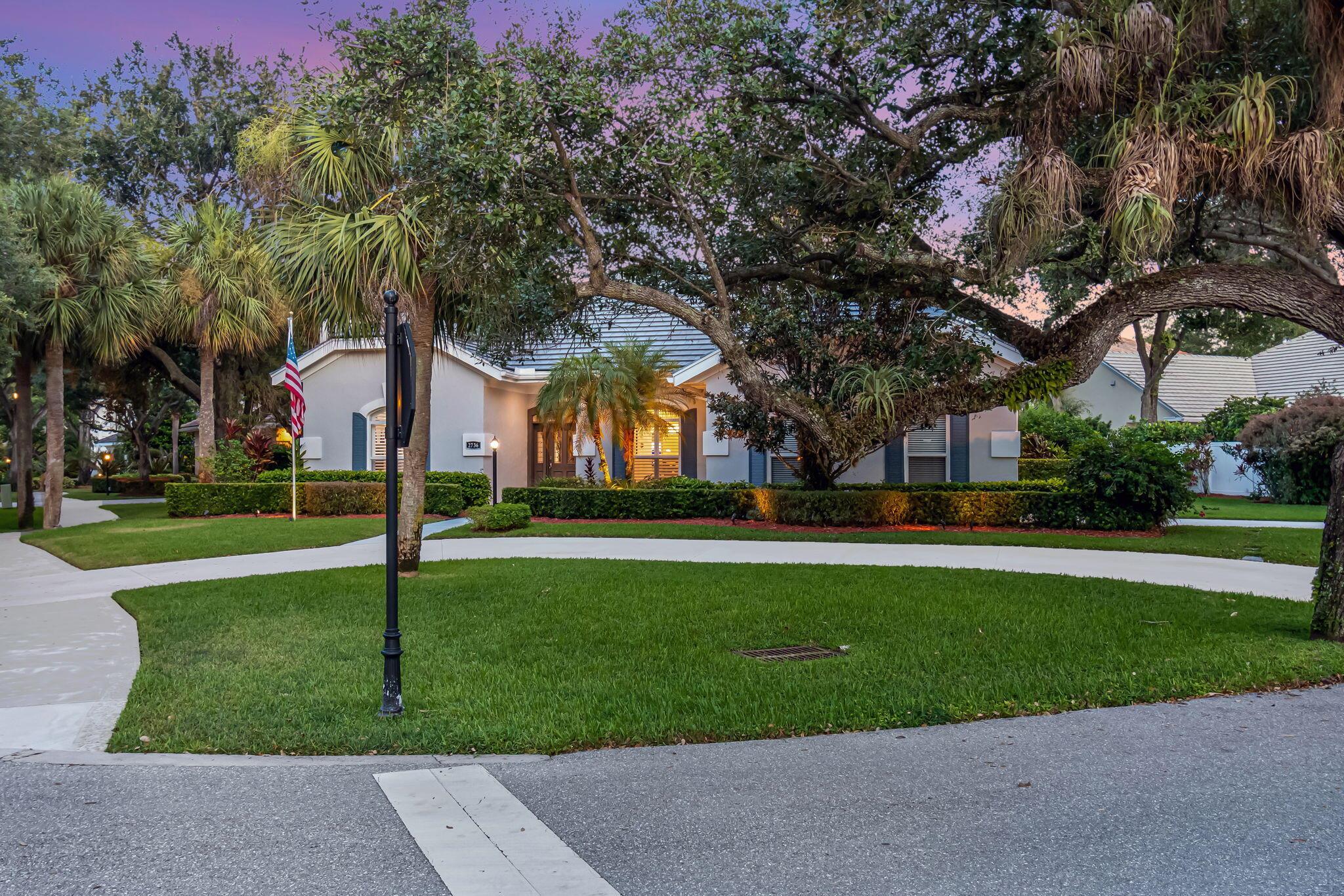 2736 Devon Ct