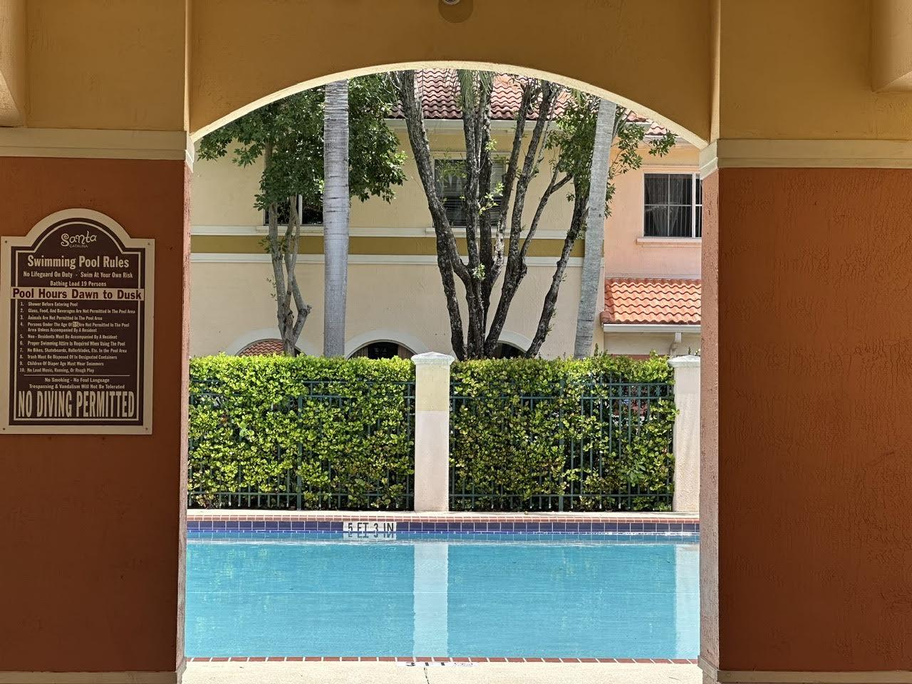 302 Santa Catalina Cir