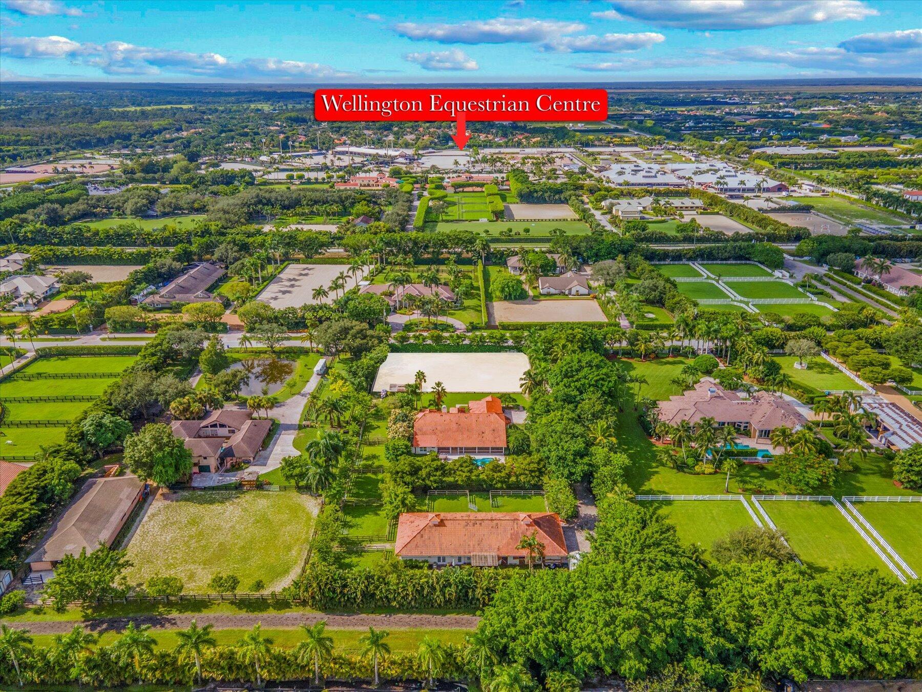 2439 Appaloosa Trl Wellington, FL 33414