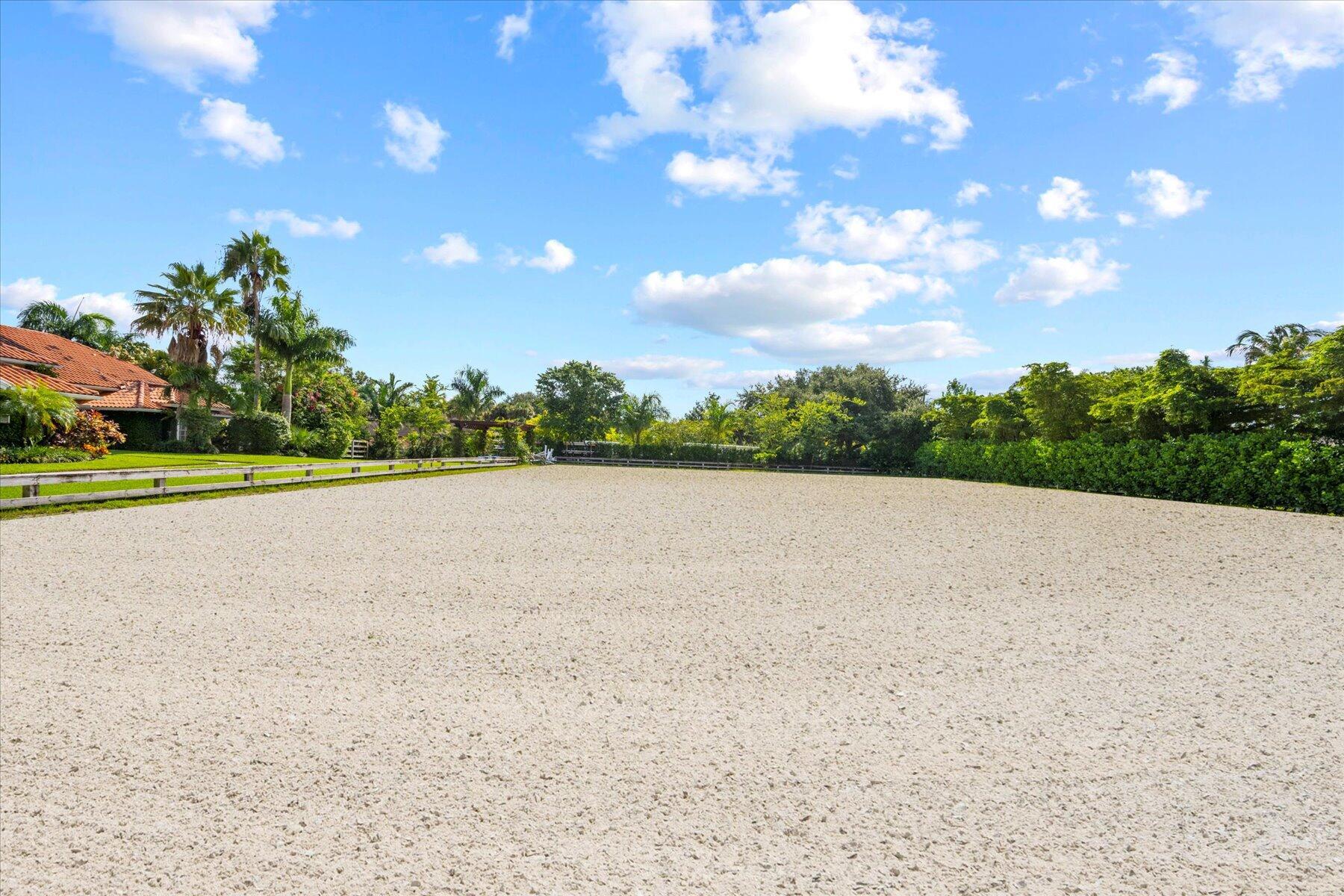 2439 Appaloosa Trl Wellington, FL 33414