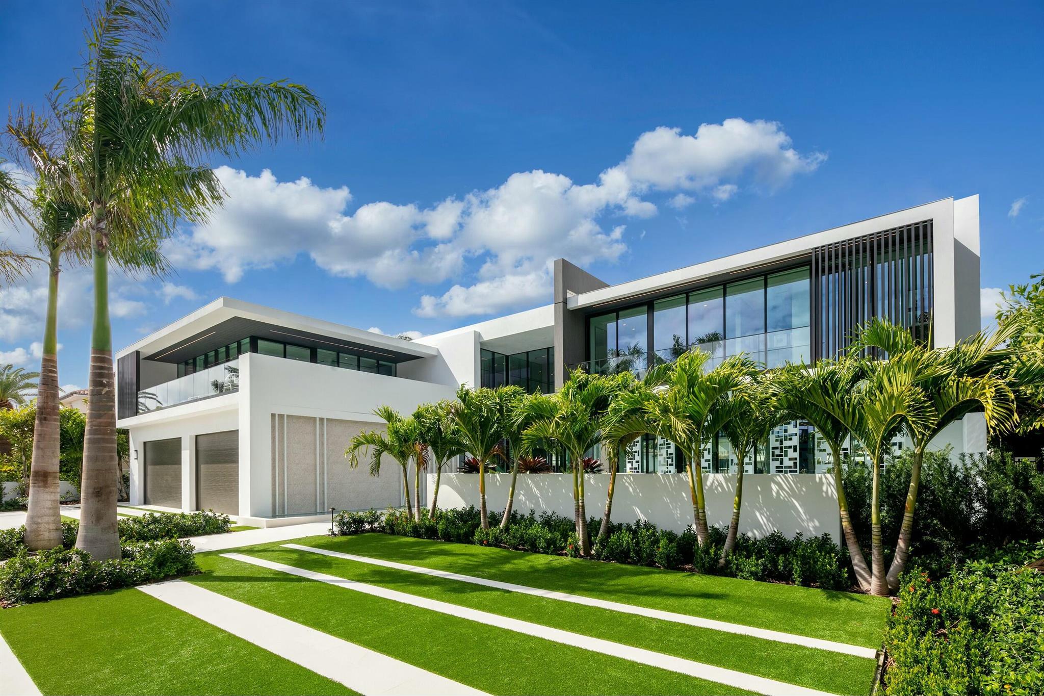 2633 Spanish Riv Rd Boca Raton, FL 33432