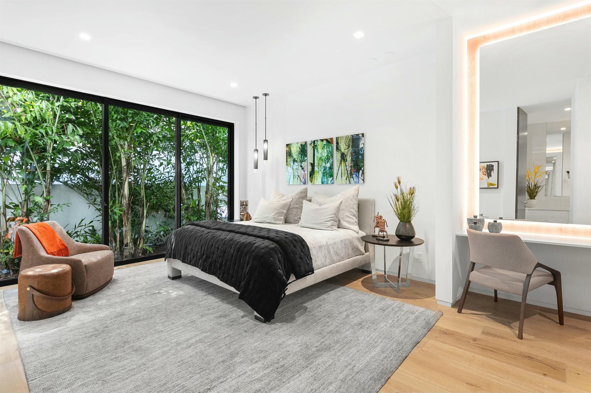 2633 Spanish Riv Rd Boca Raton, FL 33432