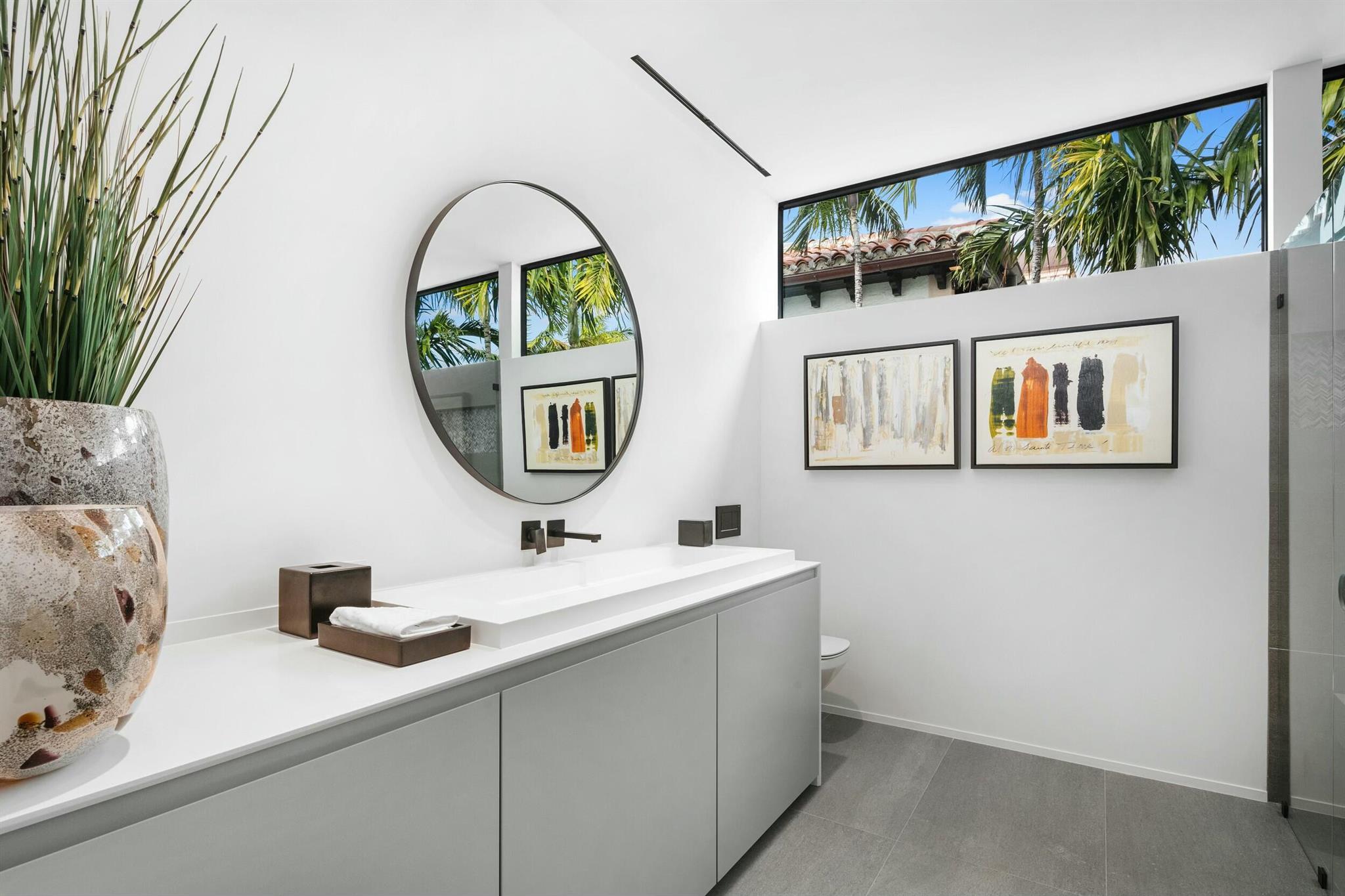 2633 Spanish Riv Rd Boca Raton, FL 33432