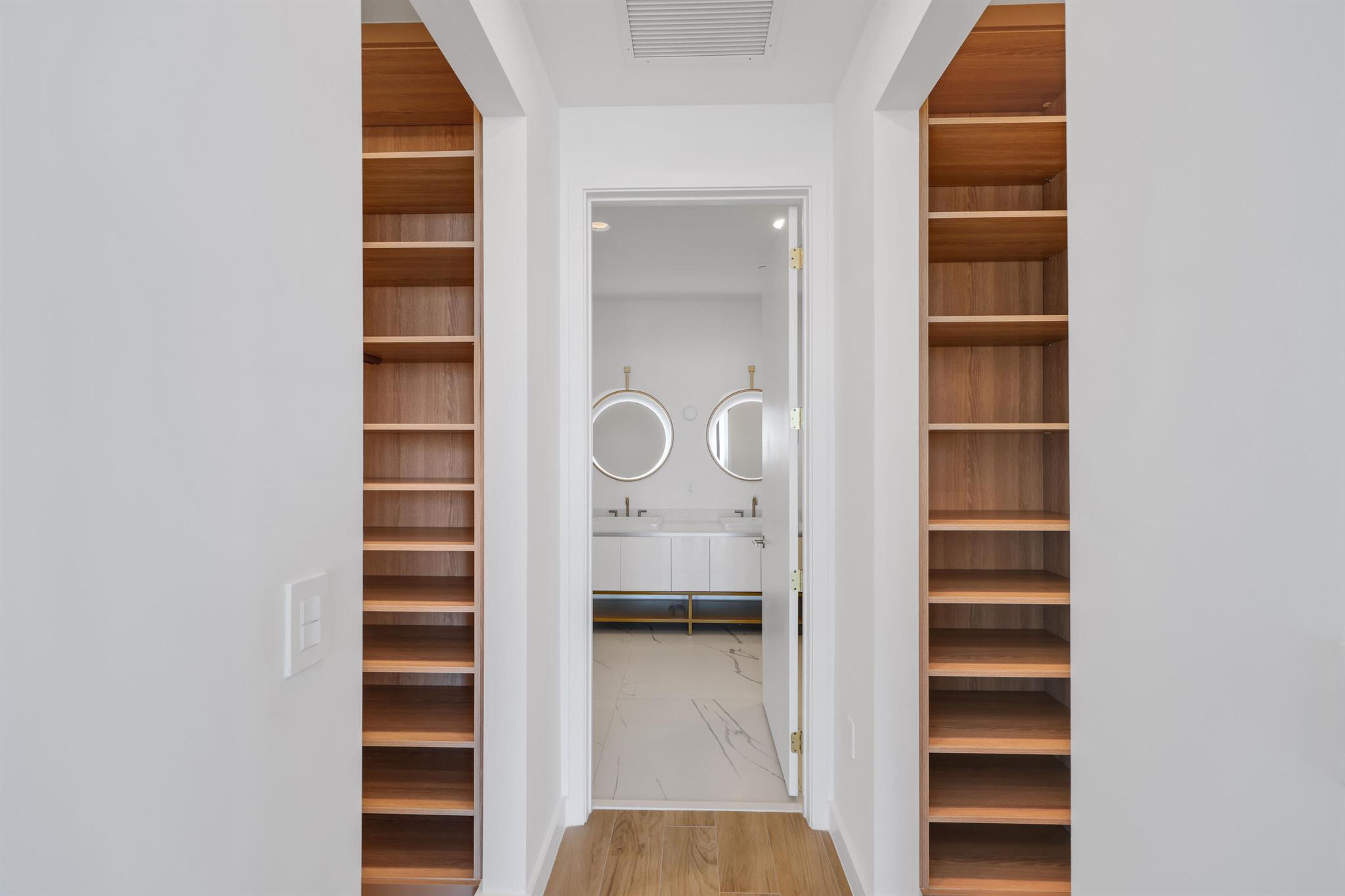 2655 S Bayshore Dr #902 Miami, FL 33133