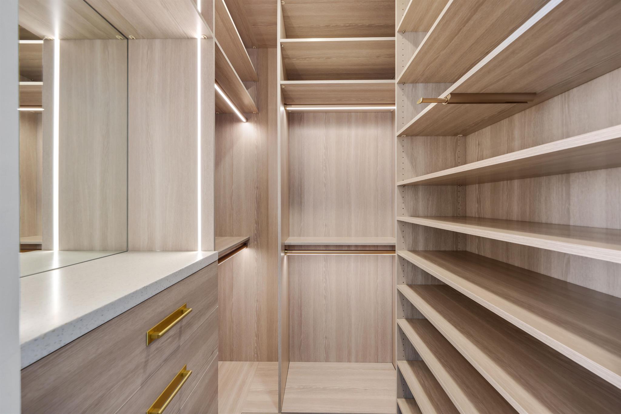 2655 S Bayshore Dr #902 Miami, FL 33133