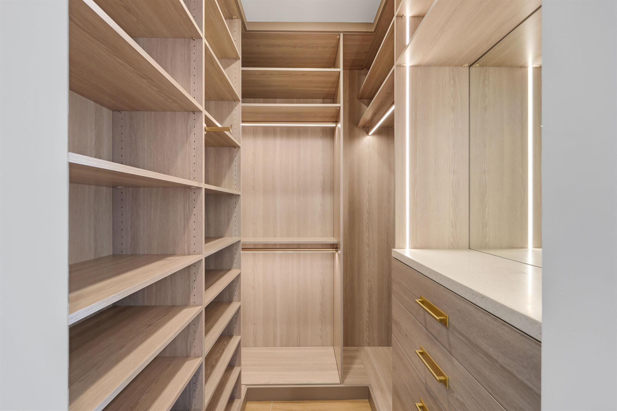 2655 S Bayshore Dr #902 Miami, FL 33133