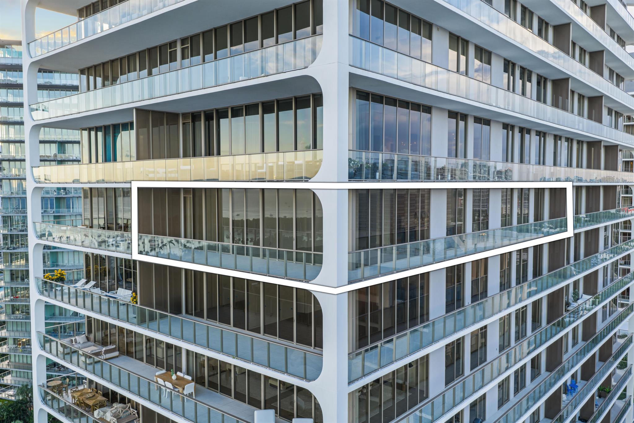 2655 S Bayshore Dr #902 Miami, FL 33133