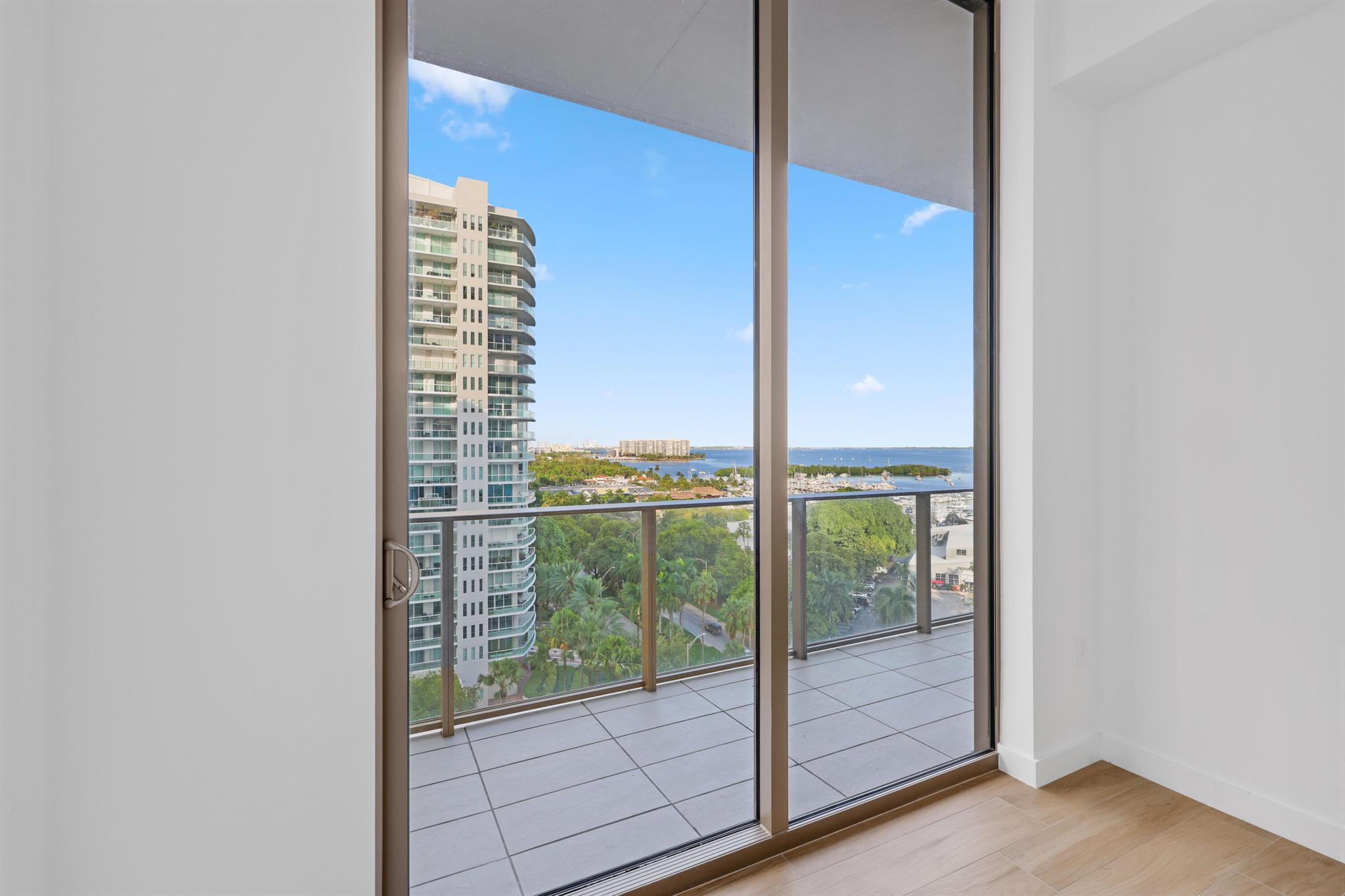 2655 S Bayshore Dr #902 Miami, FL 33133