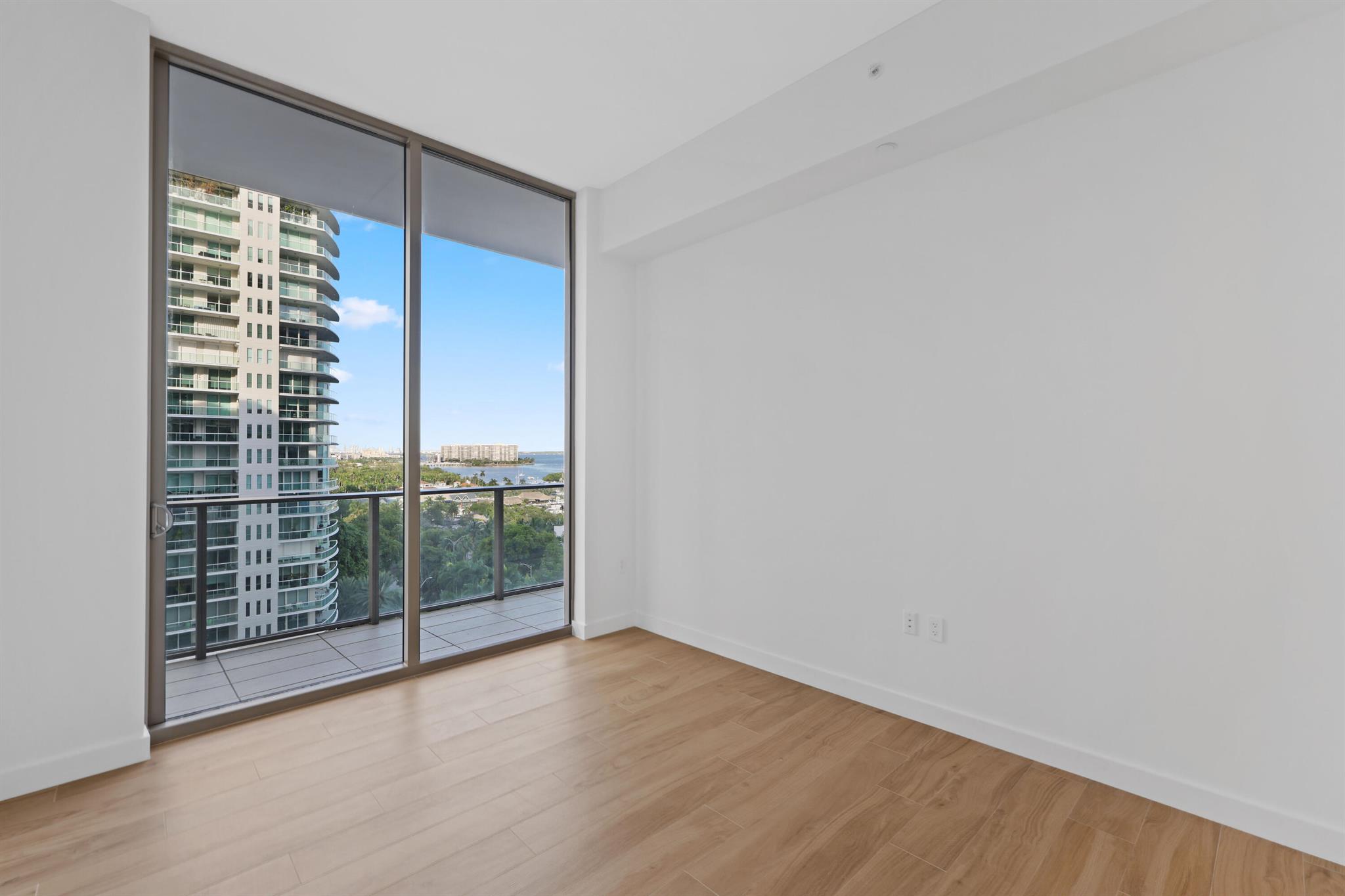 2655 S Bayshore Dr #902 Miami, FL 33133