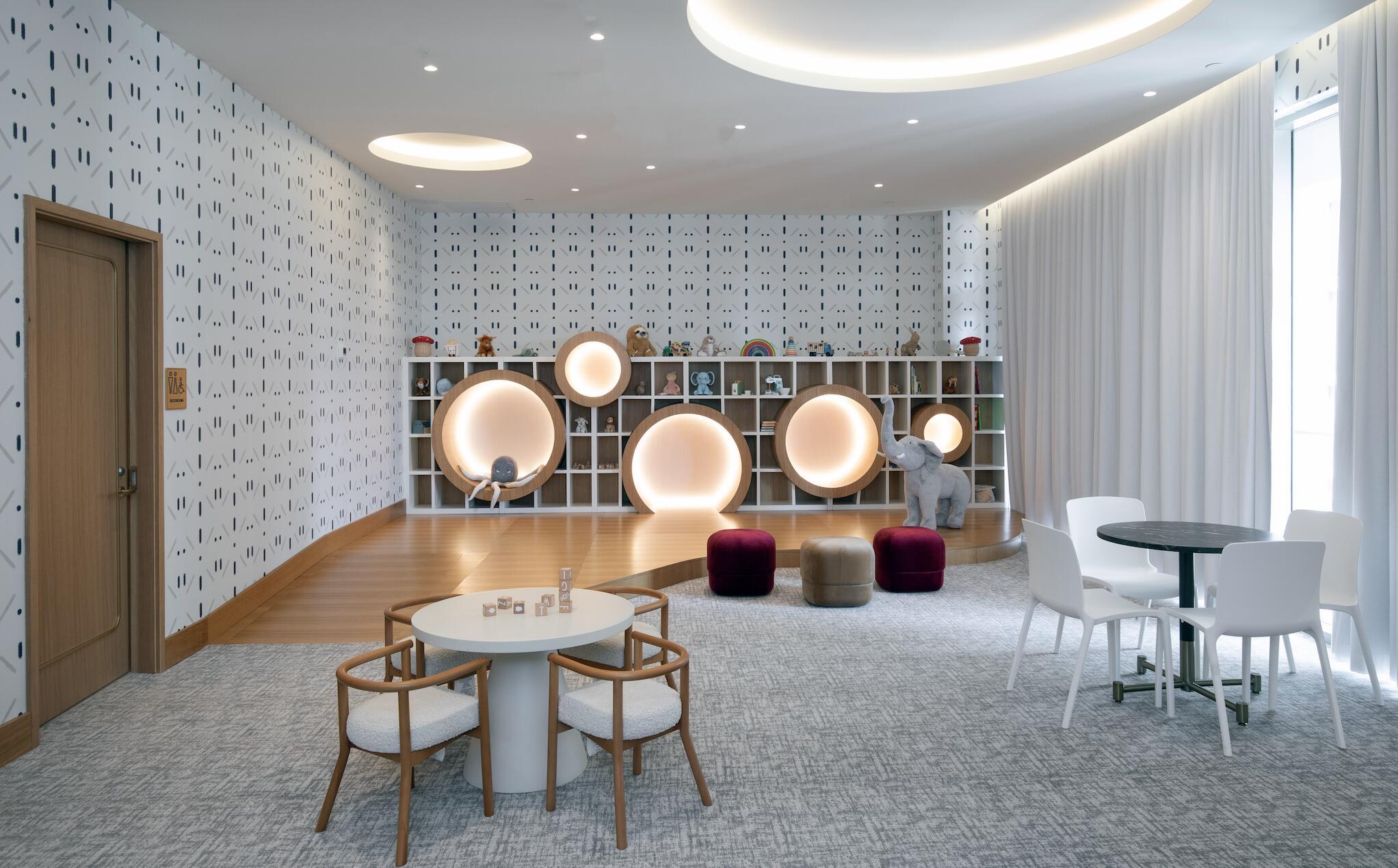 2655 S Bayshore Dr #902 Miami, FL 33133