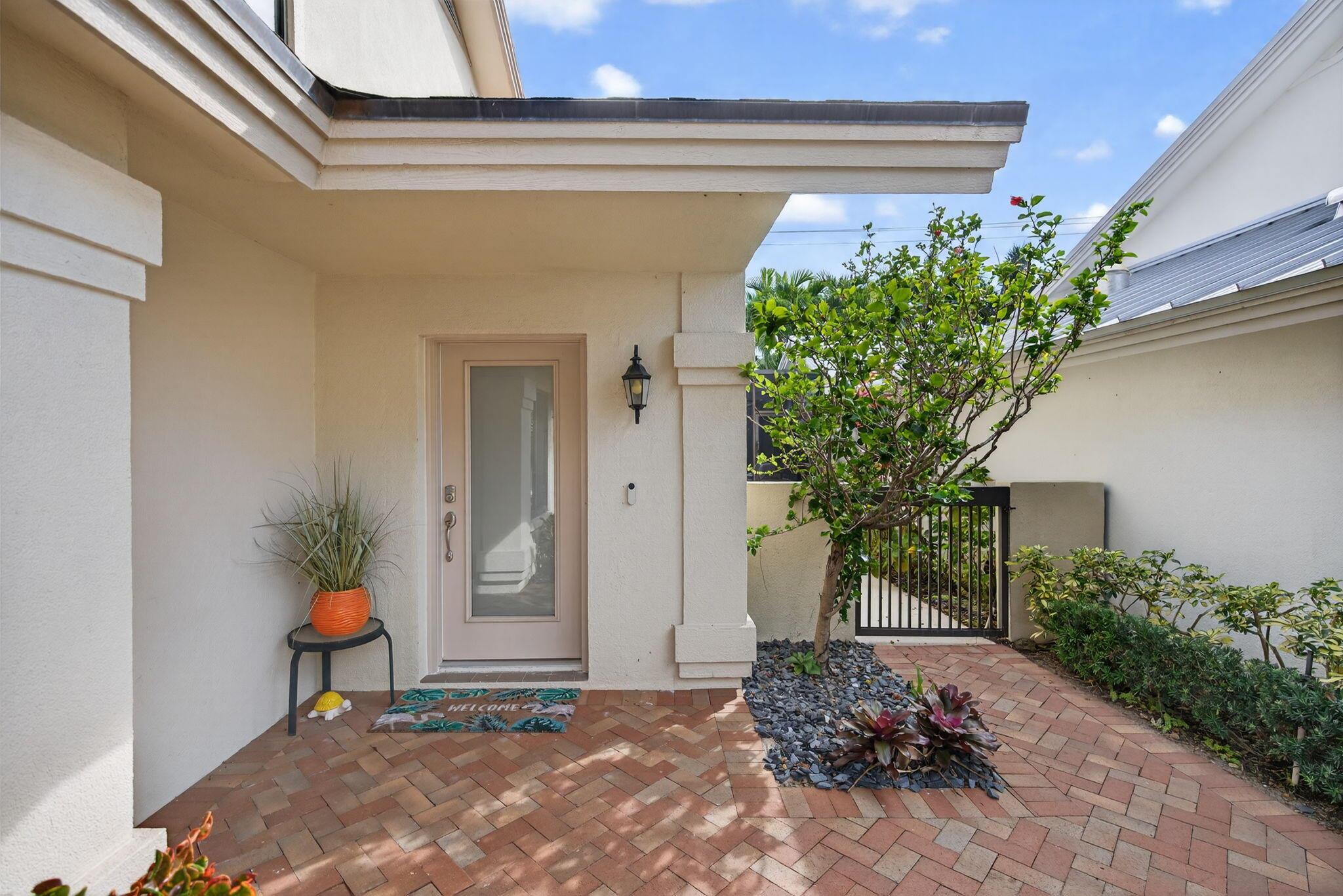 121 Landward Dr Jupiter, FL 33477