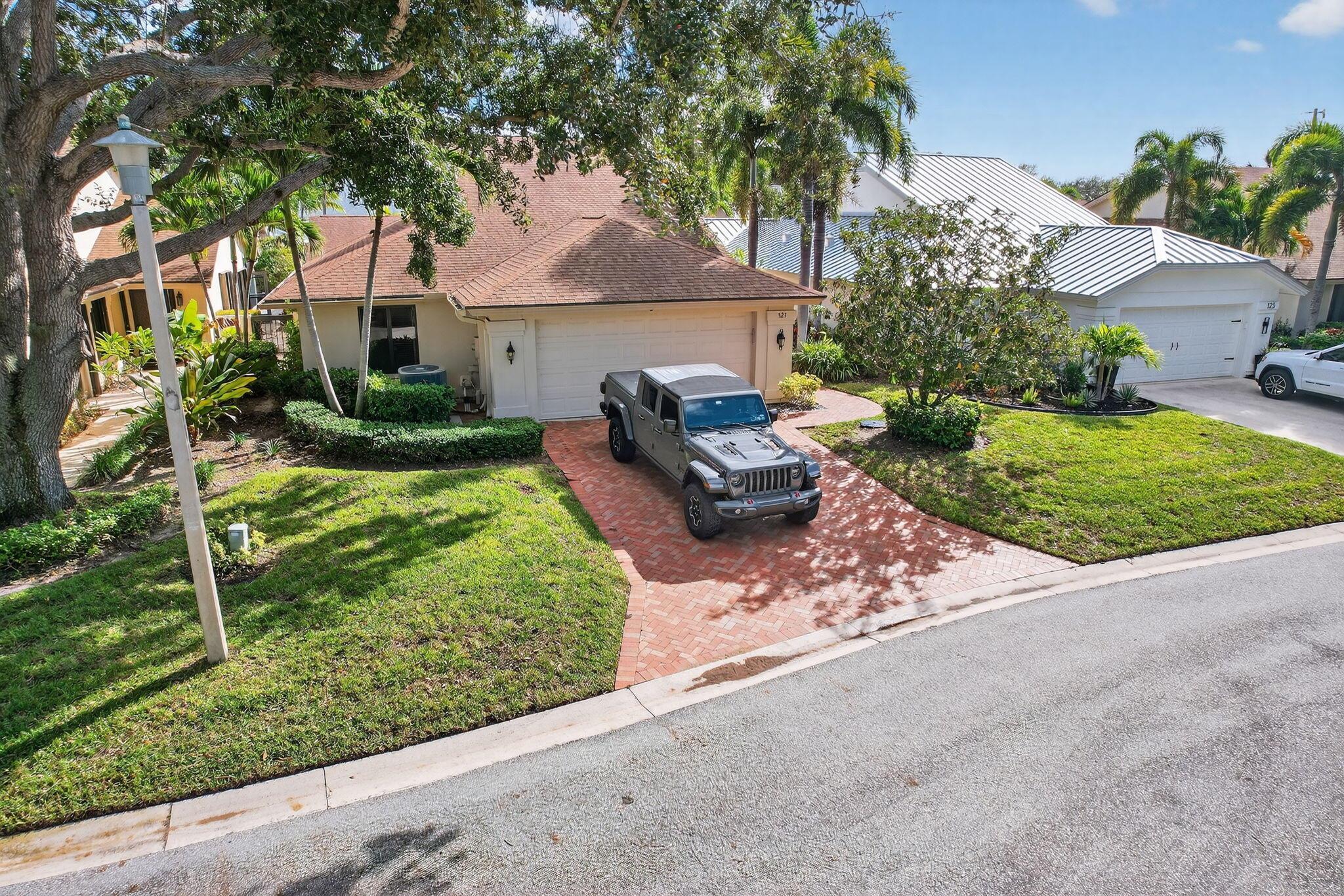 121 Landward Dr Jupiter, FL 33477