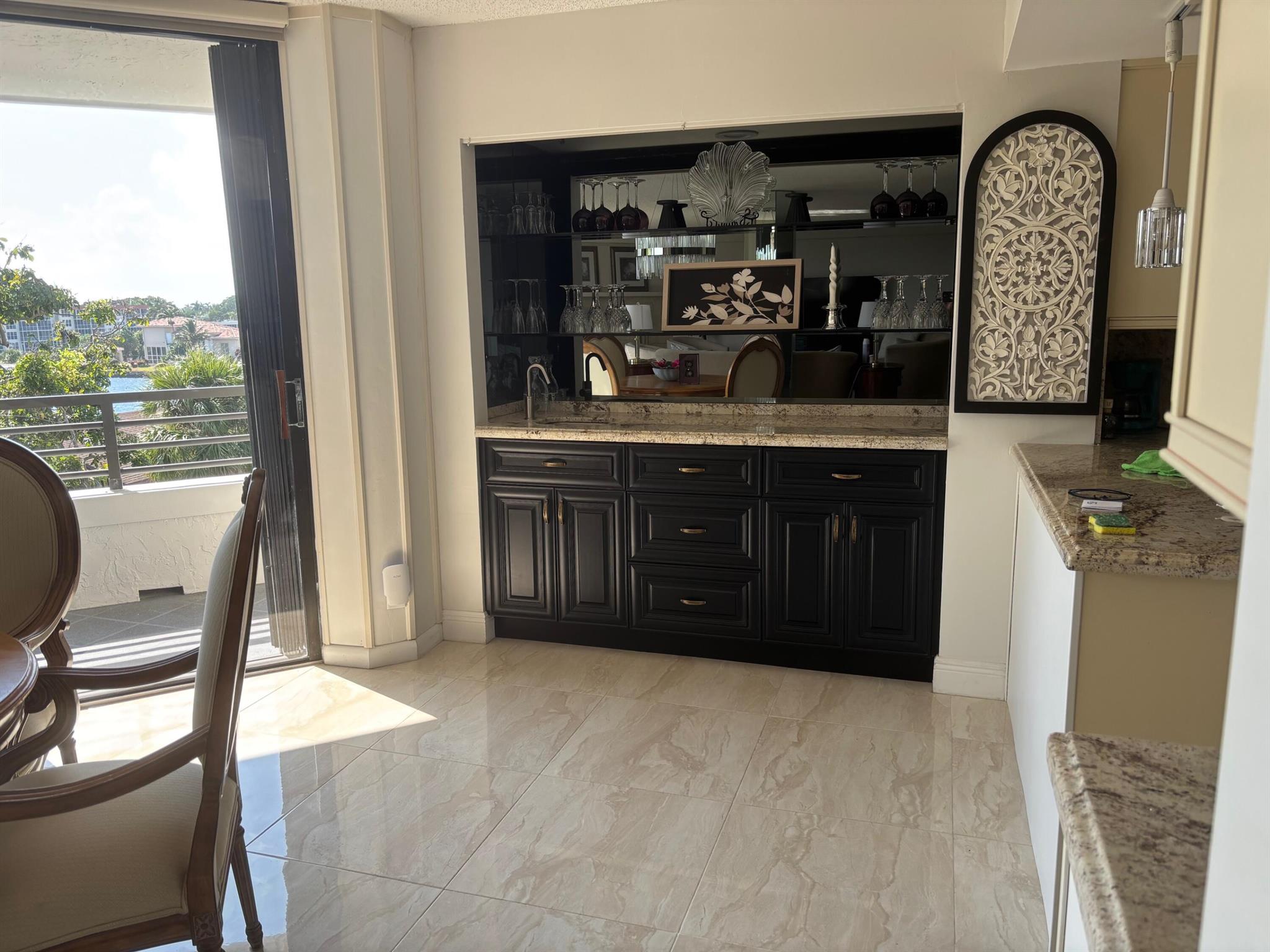 1170 Hillsboro Mile #302 Hillsboro Beach, FL 33062