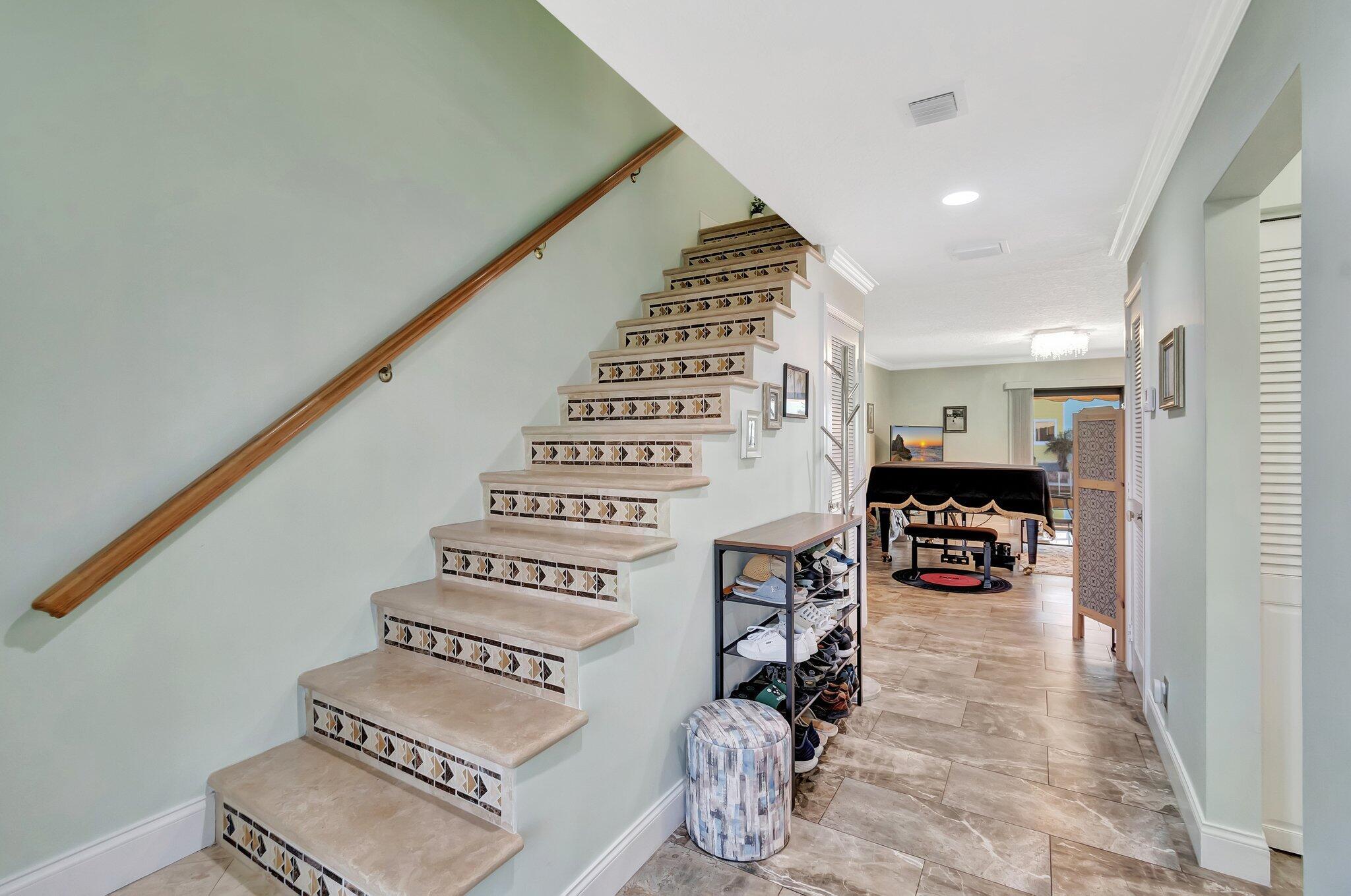 732 NE 12th Ter #6 Boynton Beach, FL 33435