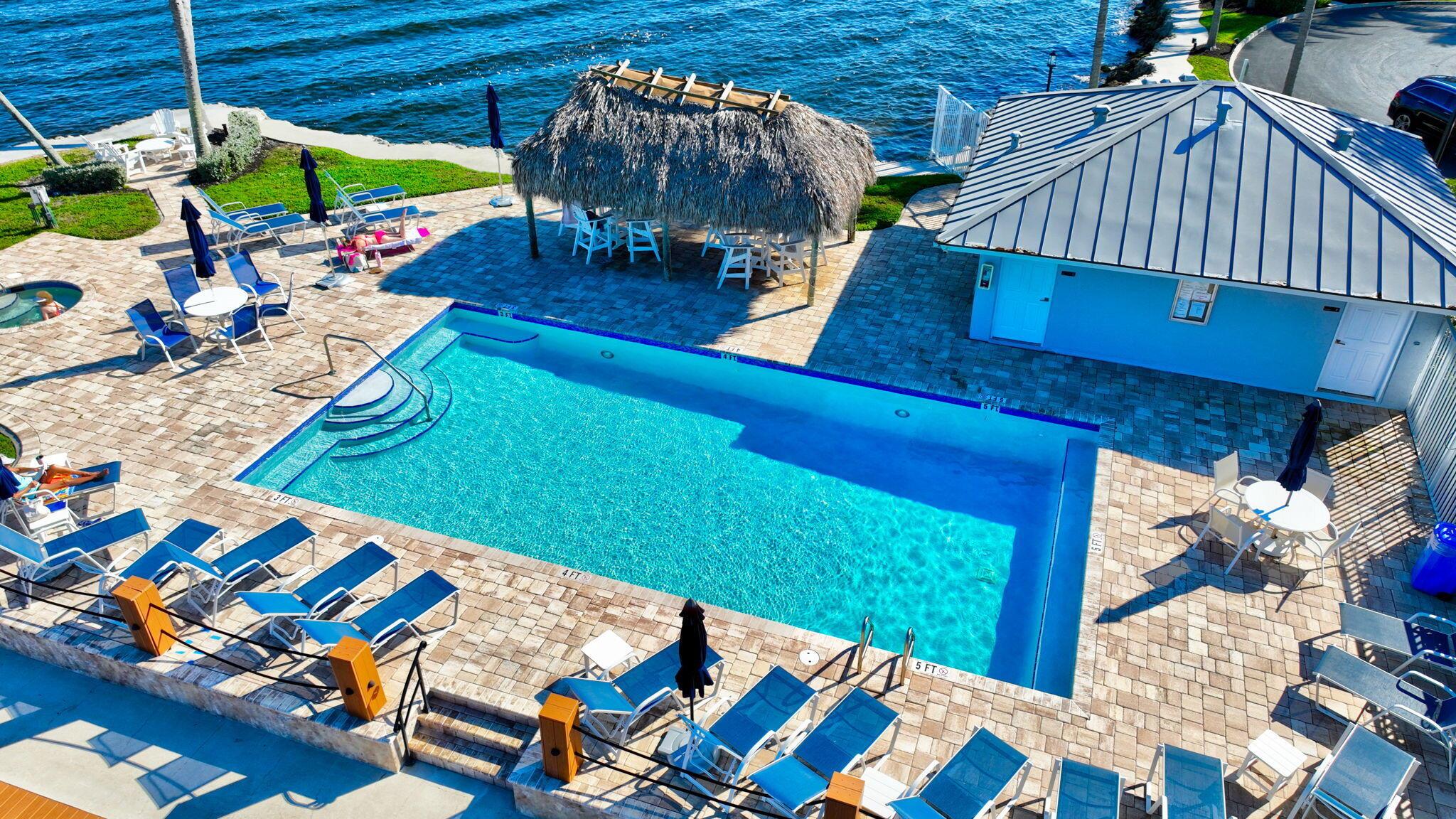 732 NE 12th Ter #6 Boynton Beach, FL 33435