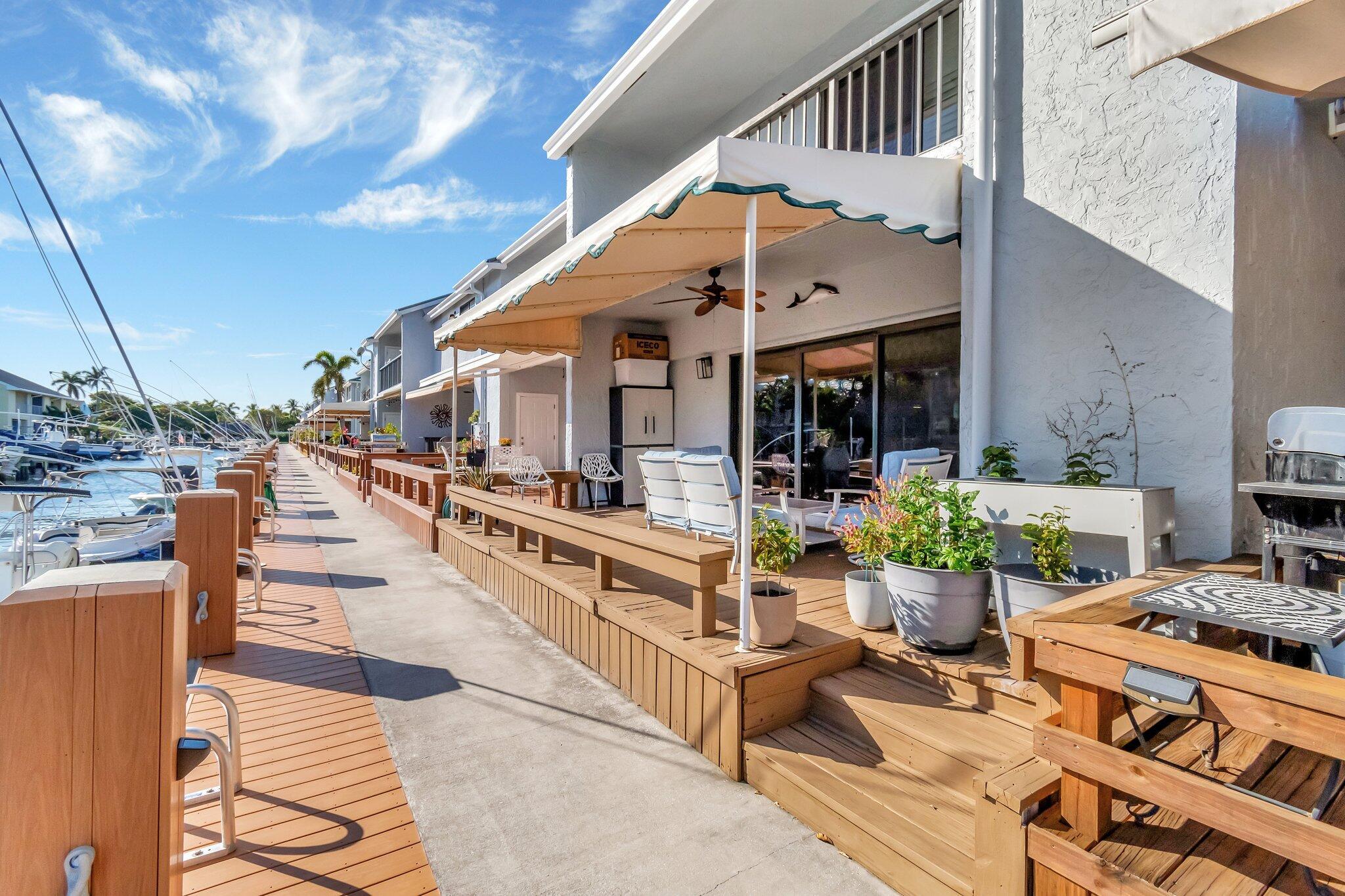 732 NE 12th Ter #6 Boynton Beach, FL 33435