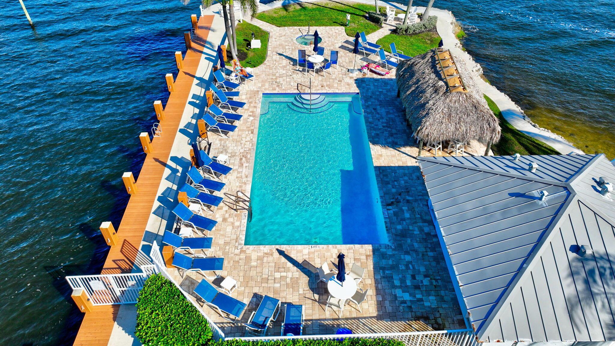 732 NE 12th Ter #6 Boynton Beach, FL 33435