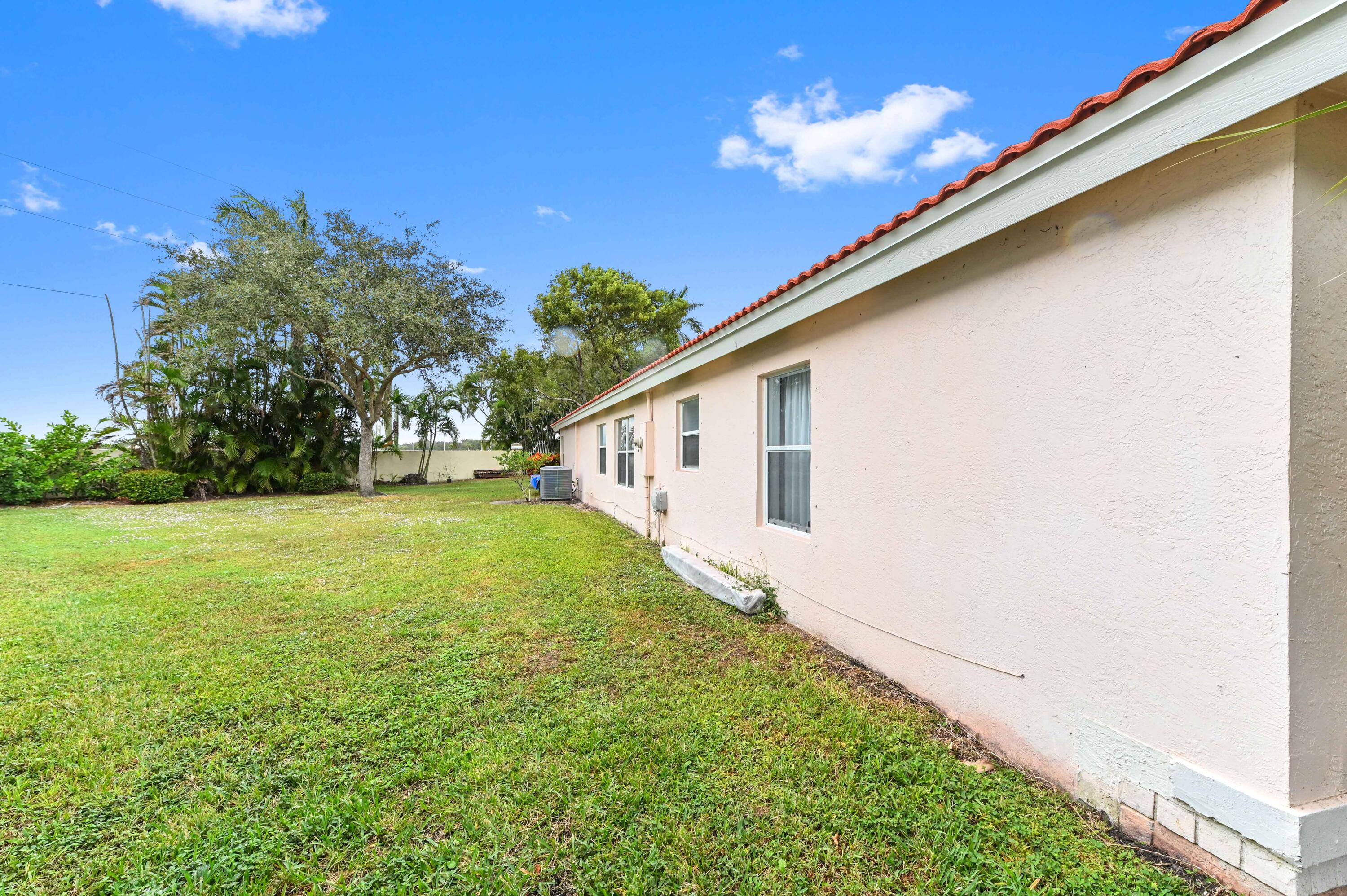 6451 Tiara Dr Boynton Beach, FL 33437