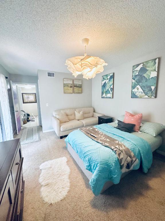 4260 Village #B Delray Beach, FL 33445