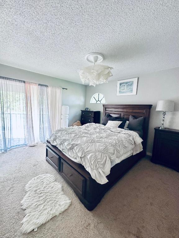 4260 Village #B Delray Beach, FL 33445