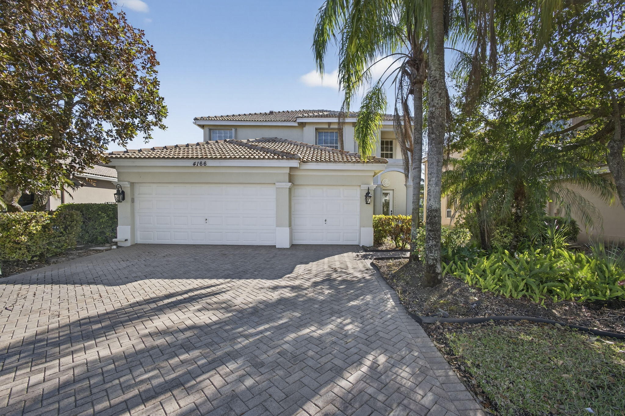 4166 Wellington Shores Wellington, FL 33449