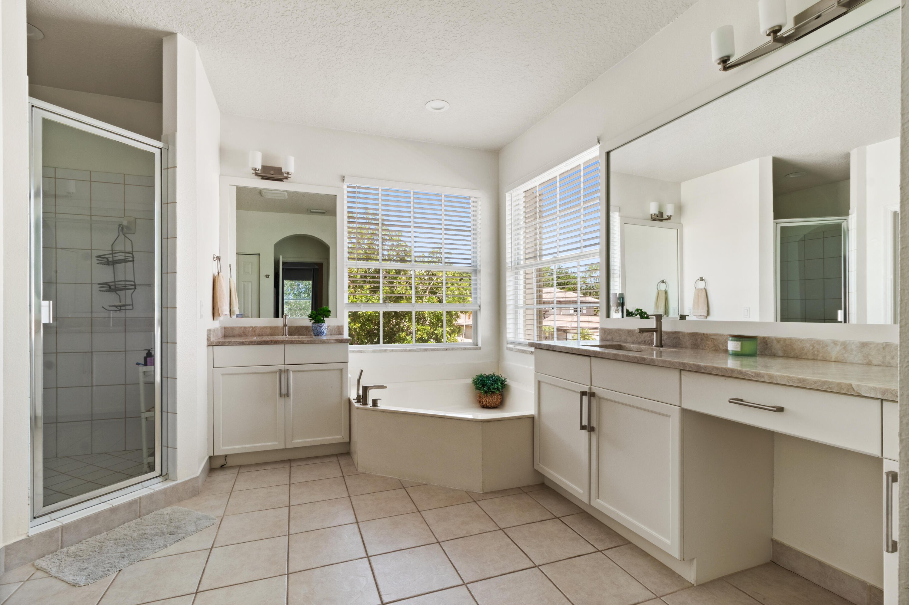 4166 Wellington Shores Wellington, FL 33449