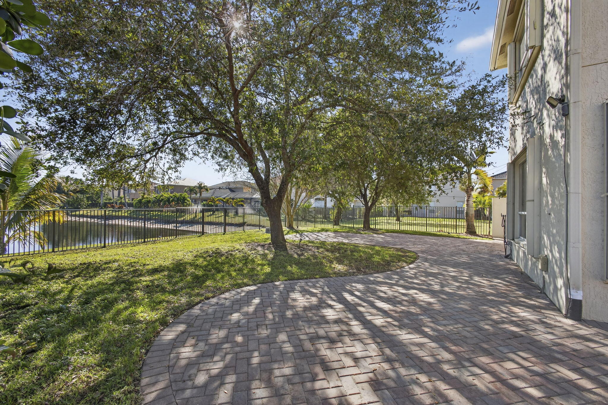 4166 Wellington Shores Wellington, FL 33449