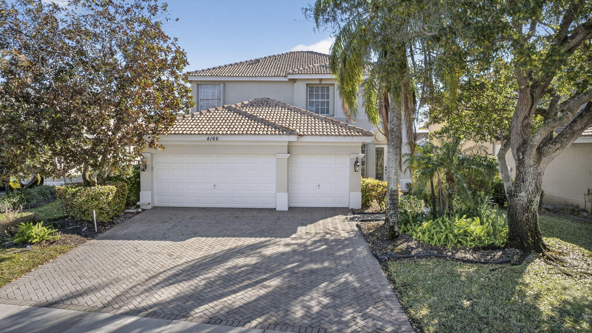 4166 Wellington Shores Wellington, FL 33449