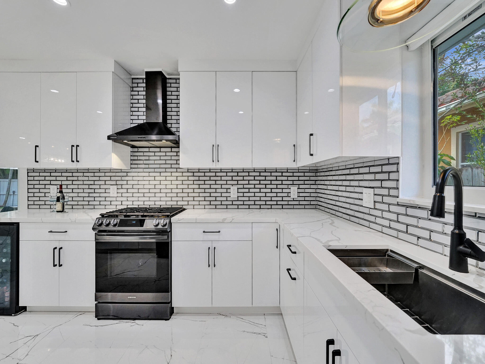 3204 Robbins Pompano Beach, FL 33062